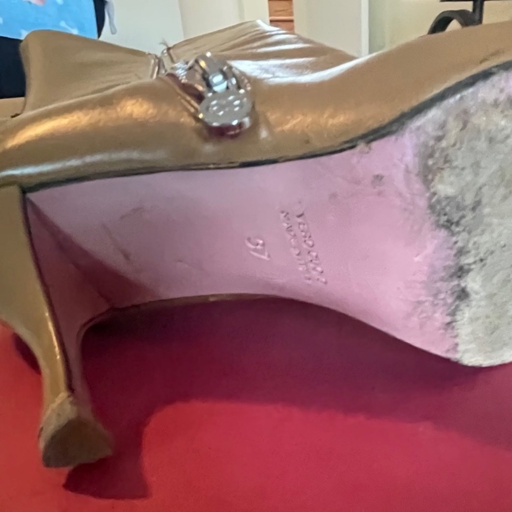 BOOTS - Picture 4 of 5